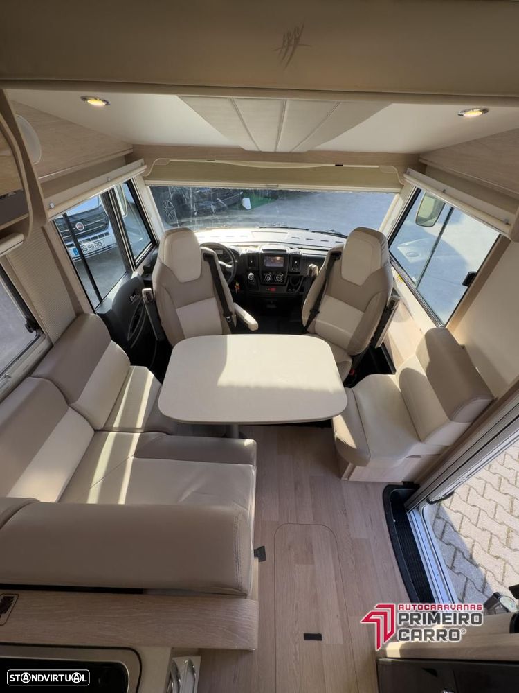 Rapido Serie 8F 880F cama central e basculante - 9