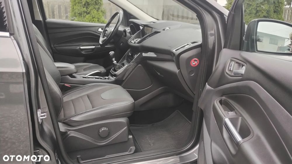 Ford Kuga 1.5 EcoBoost 2x4 Individual - 12