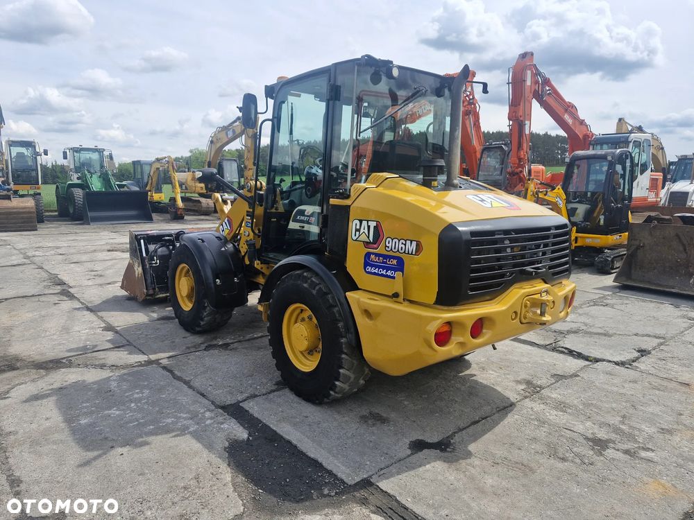 Caterpillar 906M - 2