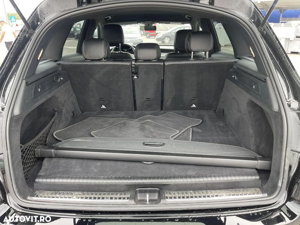 Mercedes-Benz GLC - 24