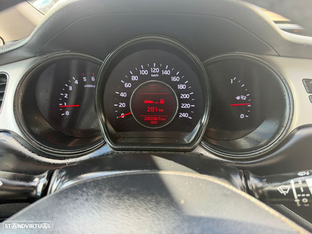 Kia Ceed SW 1.4 CRDi - 27