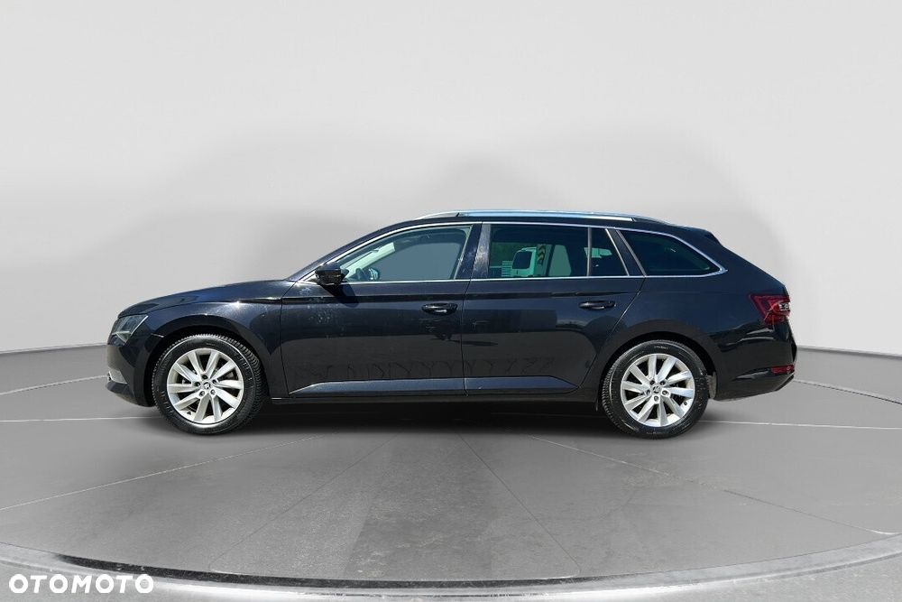 Skoda Superb 2.0 TDI 4x4 Style DSG - 4