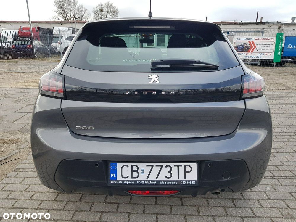 Peugeot 208 - 6