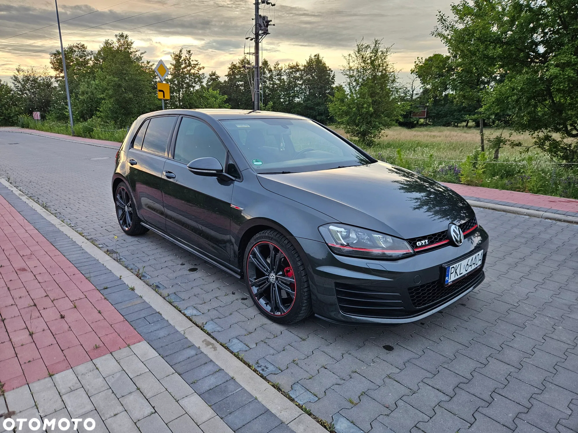 Volkswagen Golf VII 2.0 TSI BMT GTI - 4