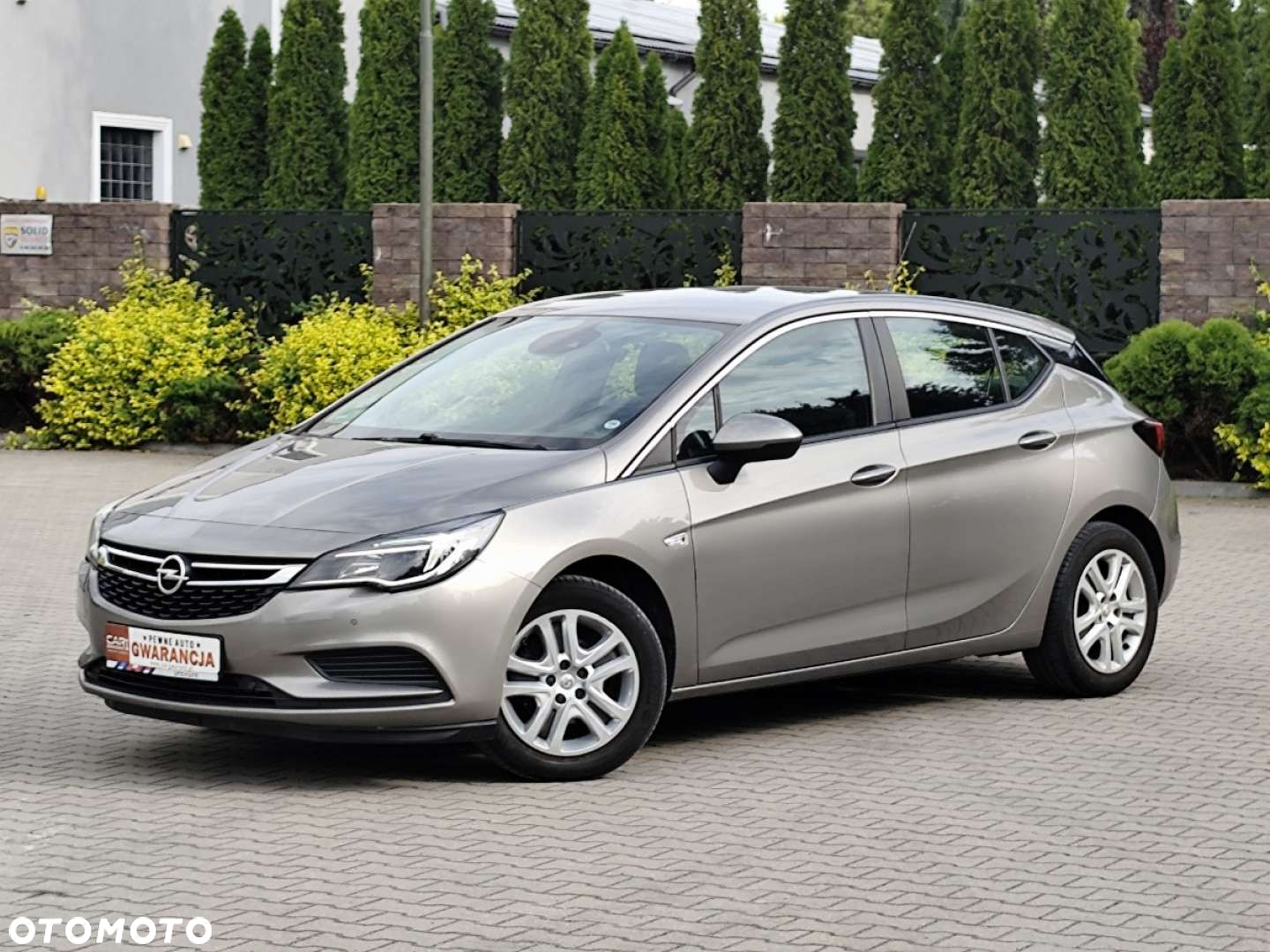 Opel Astra - 32