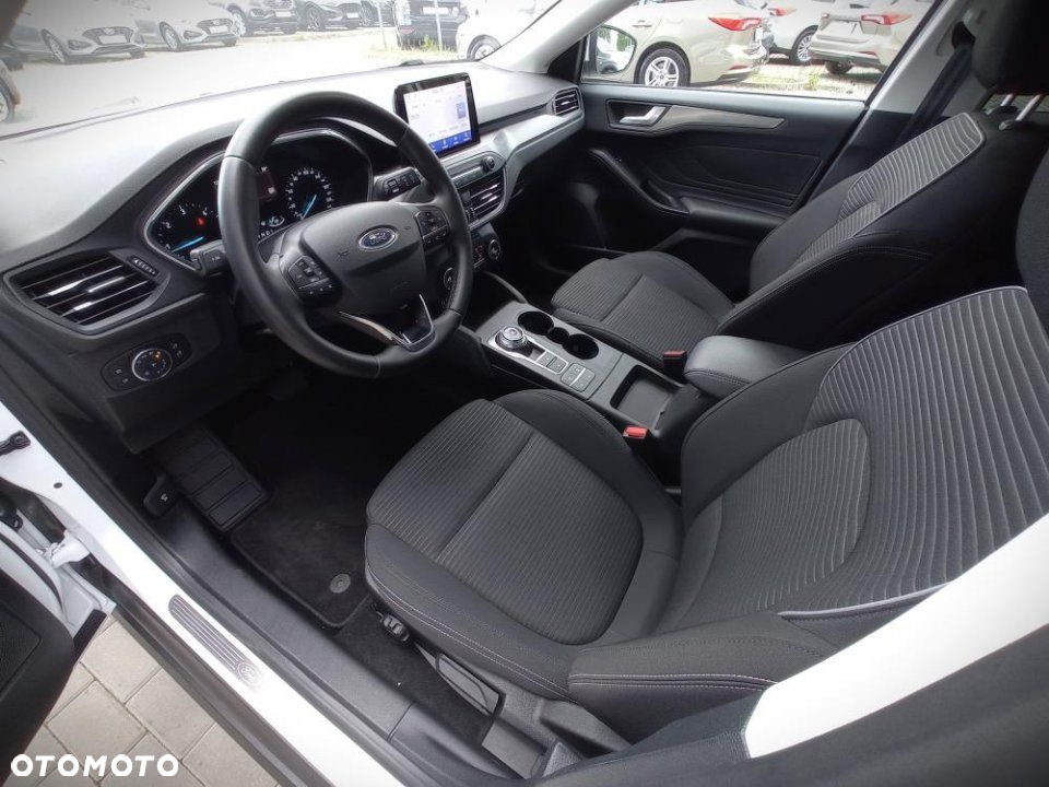 Ford Focus - 10