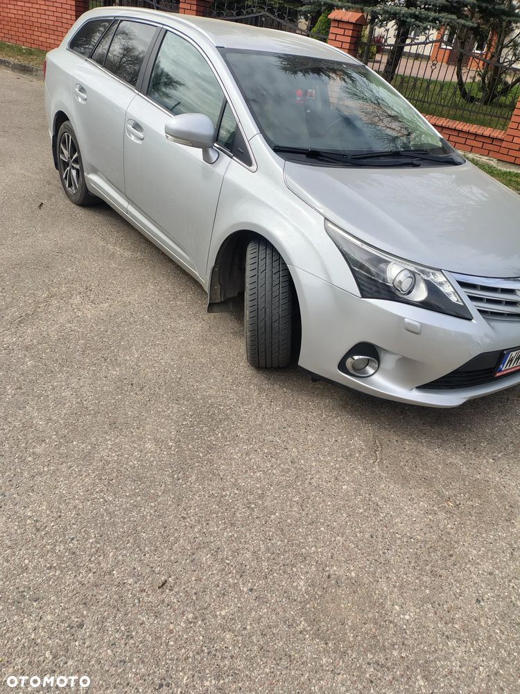 Toyota Avensis 2.0 D-4D Sol - 3