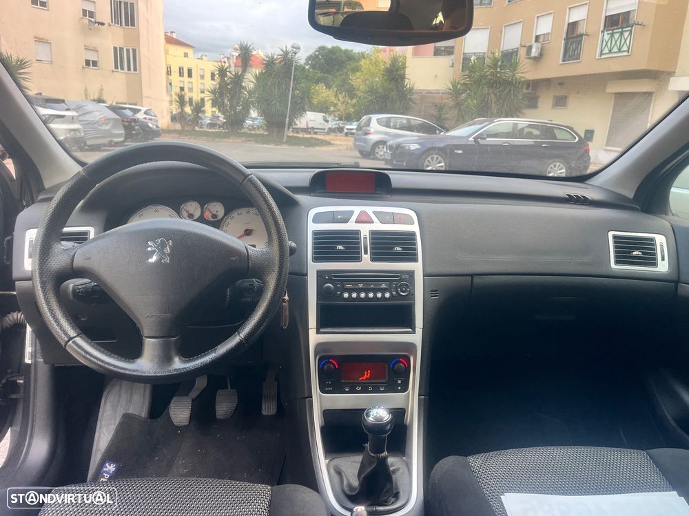 Peugeot 307 1.6 HDi Navtech - 8