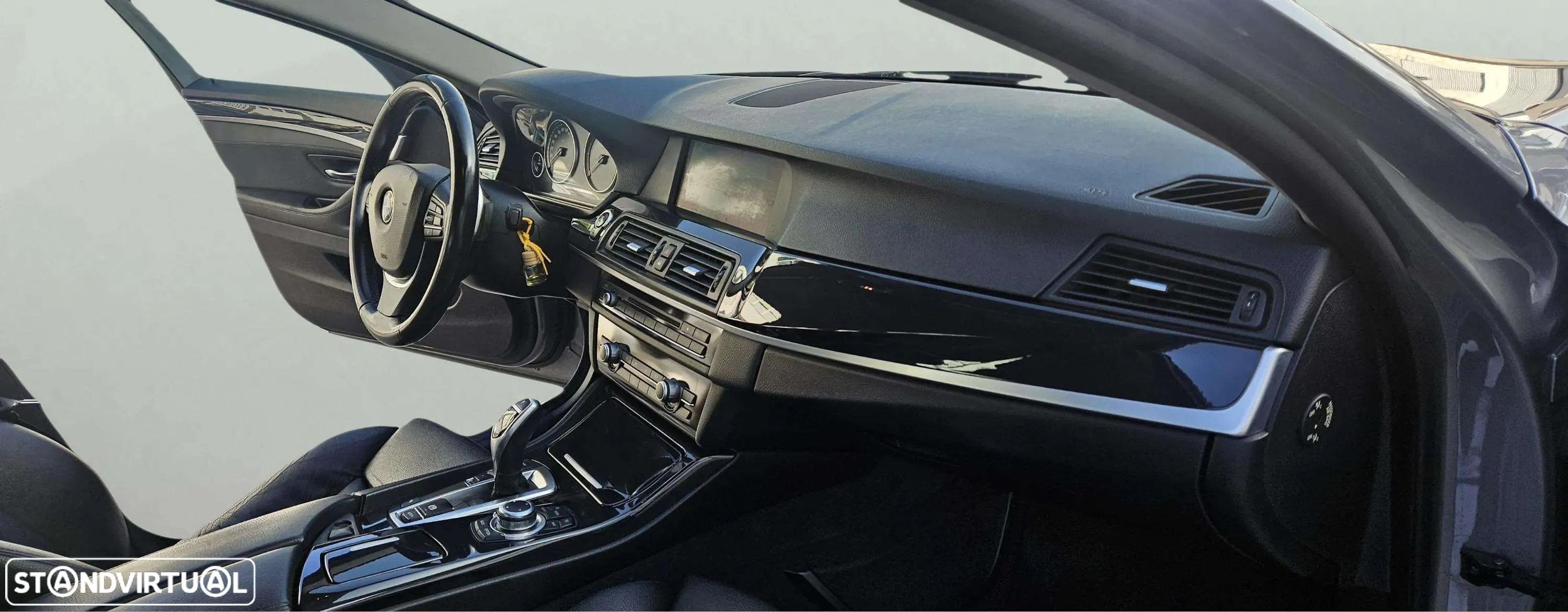 BMW 525 d Auto - 14