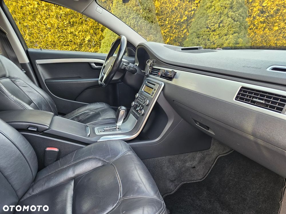 Volvo V70 D5 Summum - 27
