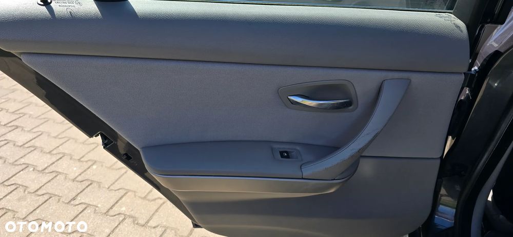 BMW Seria 3 - 14