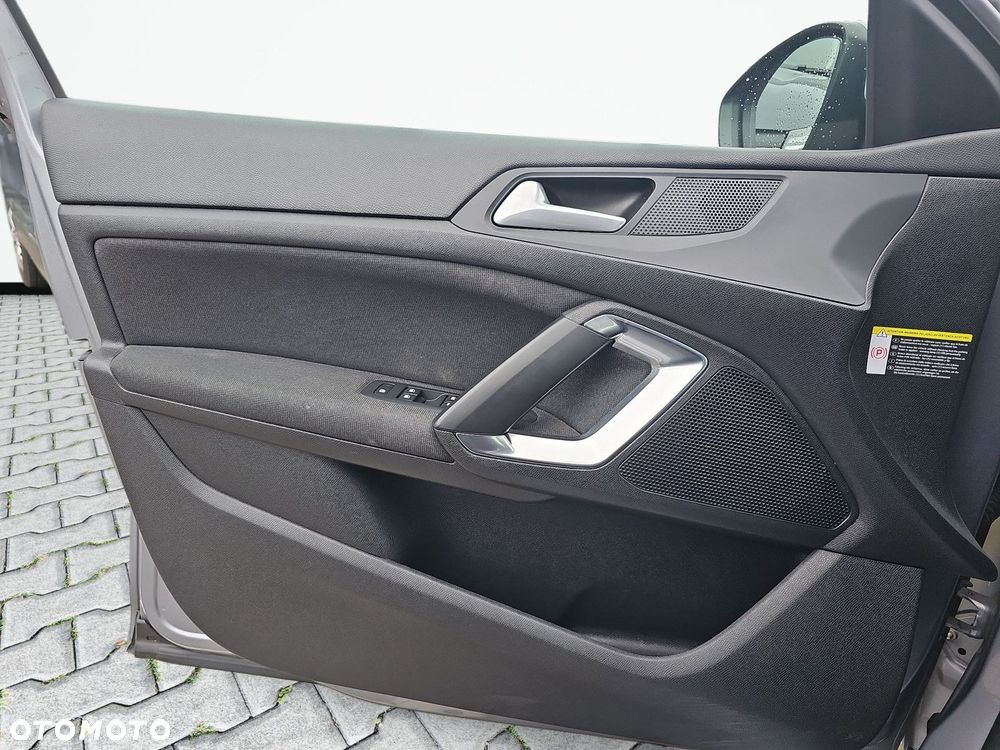 Peugeot 308 - 16