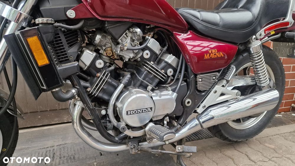 Honda VF - 3