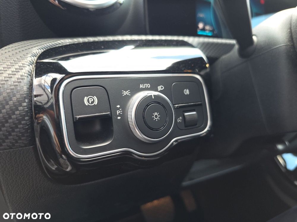 Mercedes-Benz Klasa A 200 Style 7G-DCT - 12