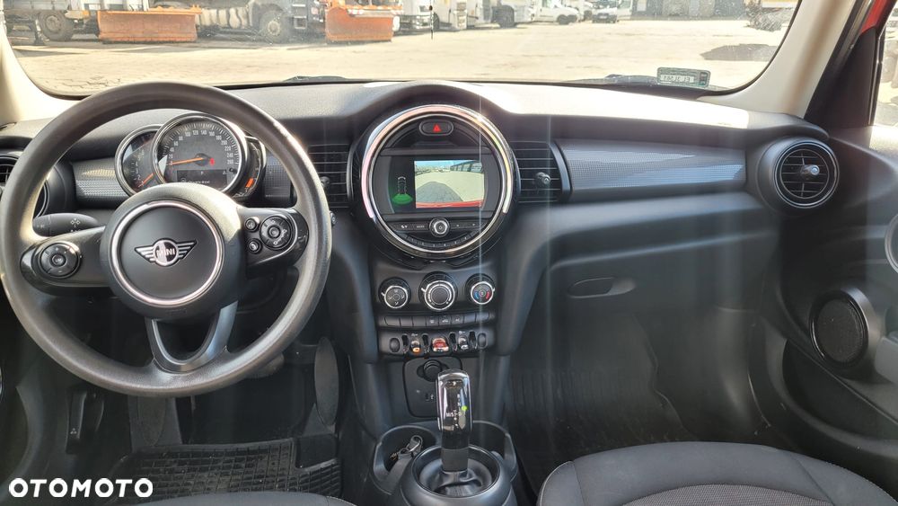 MINI Cooper Standard - 29