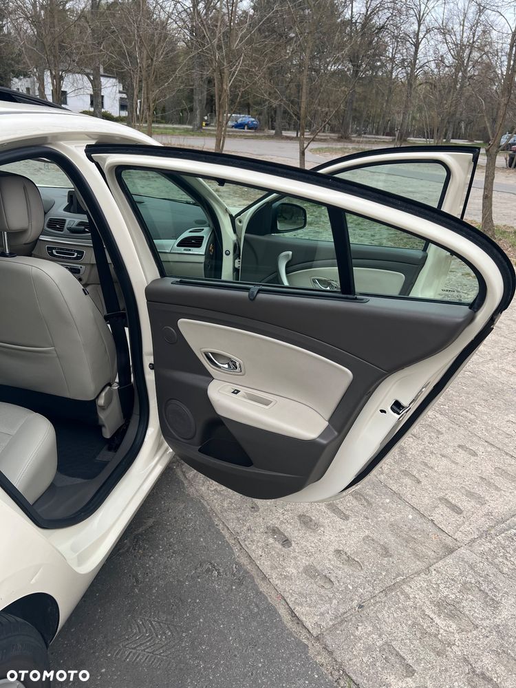 Renault Fluence 2.0 16V Privilege - 20