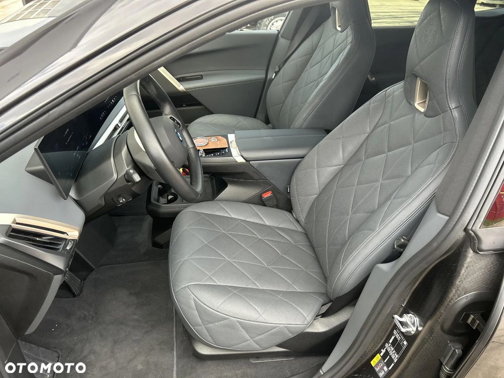 BMW iX xDrive40 76.6kWh - 22