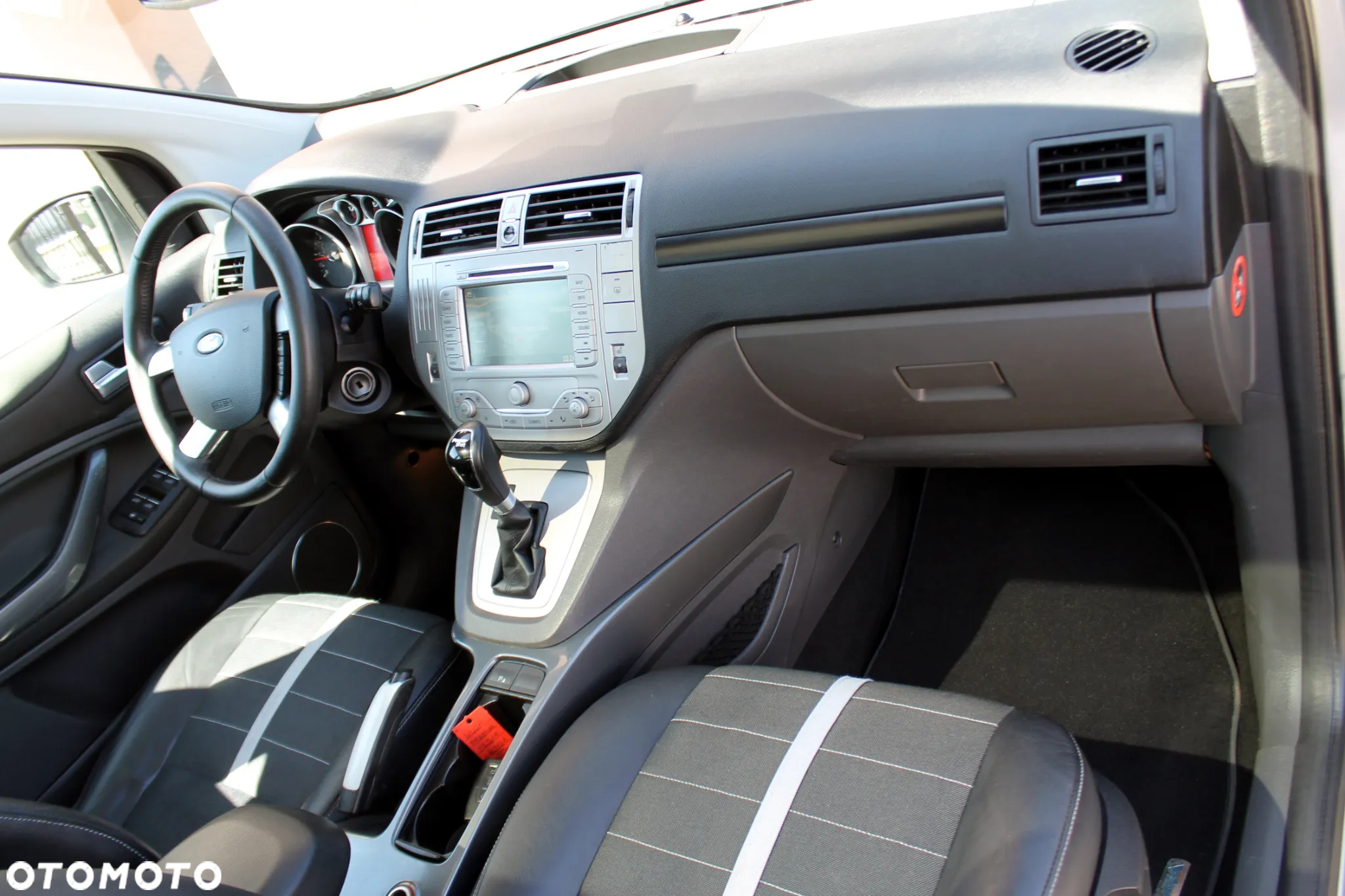Ford Kuga 2.0 TDCi Titanium MPS6 - 12