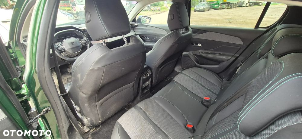 Peugeot 308 1.6 Hybrid PHEV Active Pack EAT8 - 26