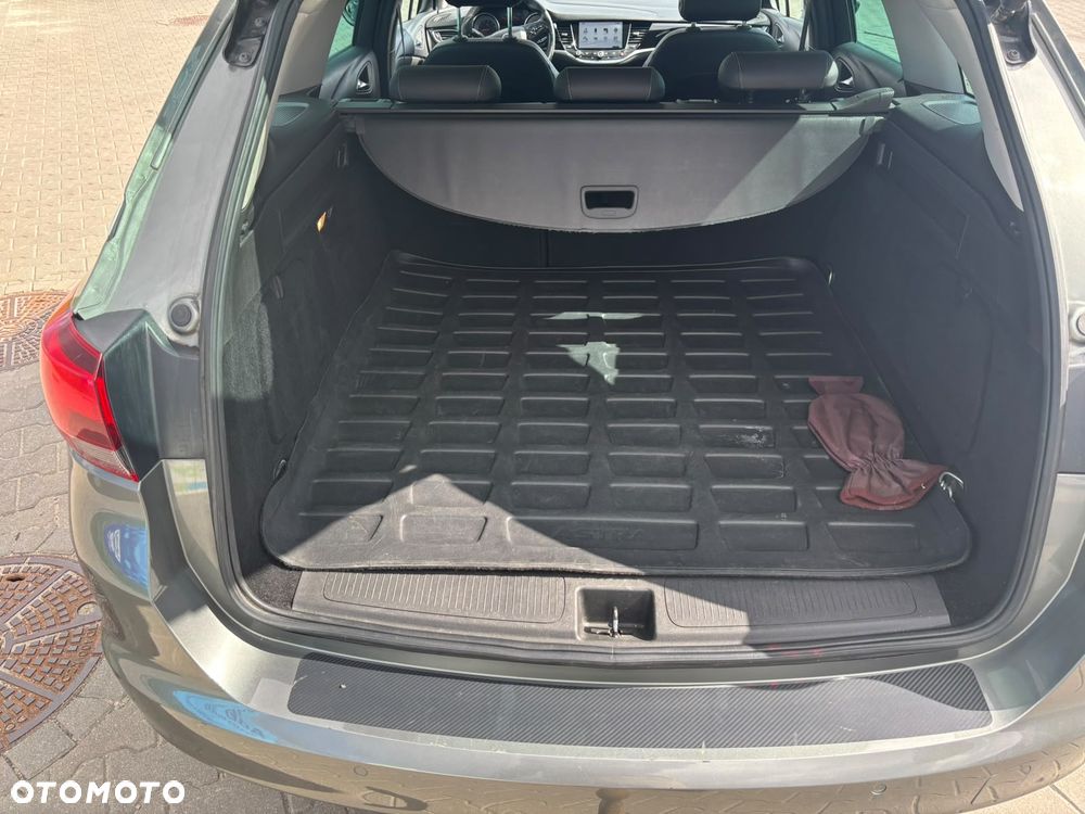 Opel Astra 1.4 T Elite S&S - 9