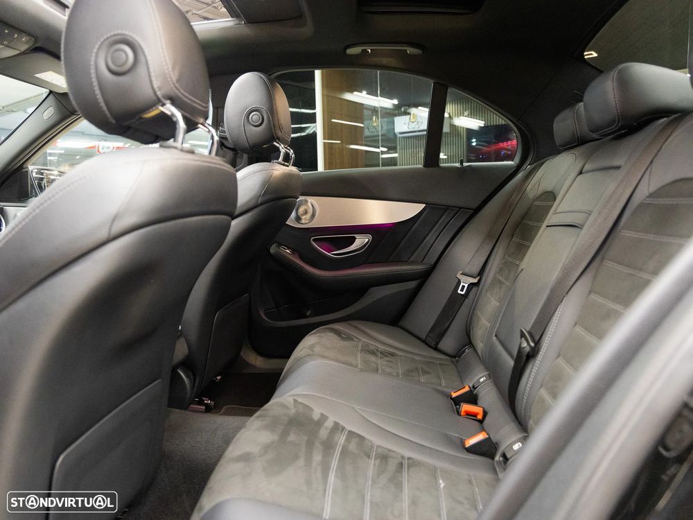 Mercedes-Benz C 300 de AMG Line - 20
