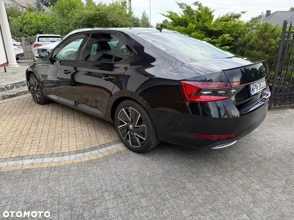 Skoda Superb 2.0 TDI DSG Sportline - 6