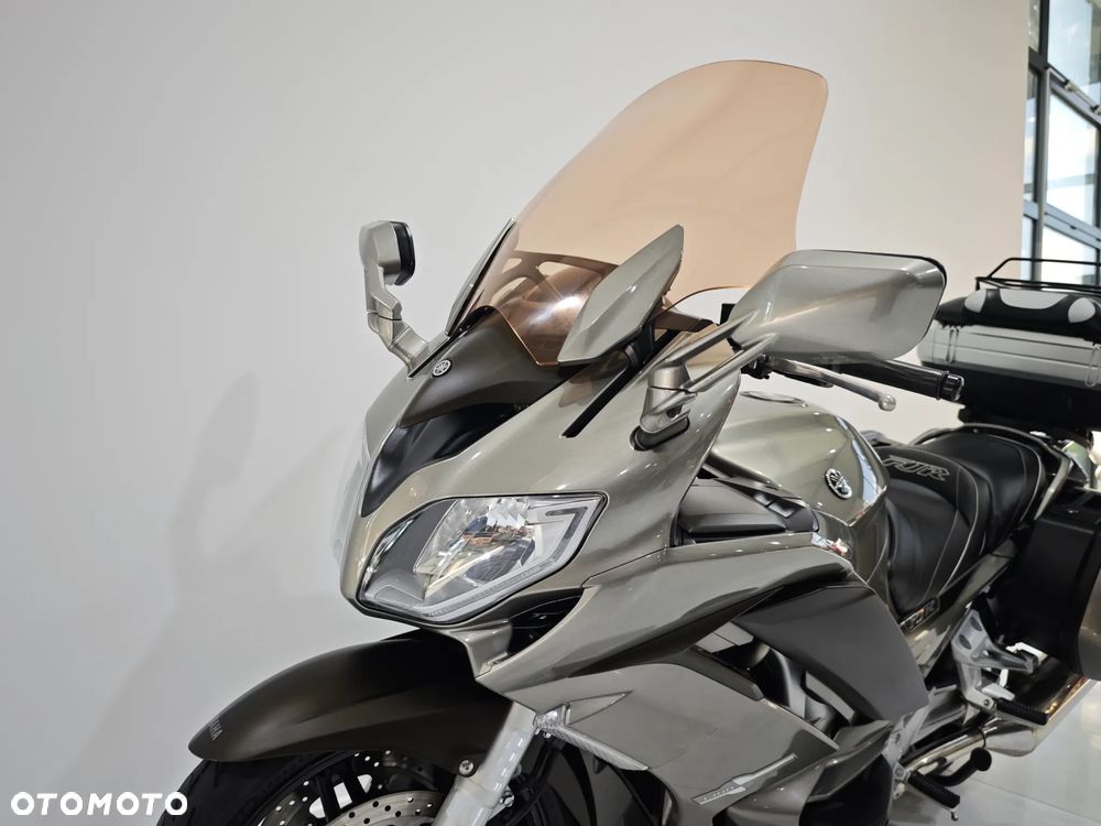 Yamaha FJR - 13
