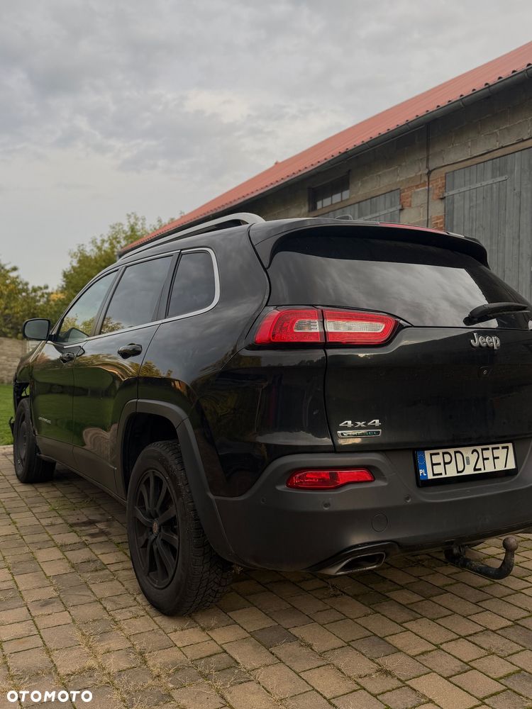 Jeep Cherokee - 6