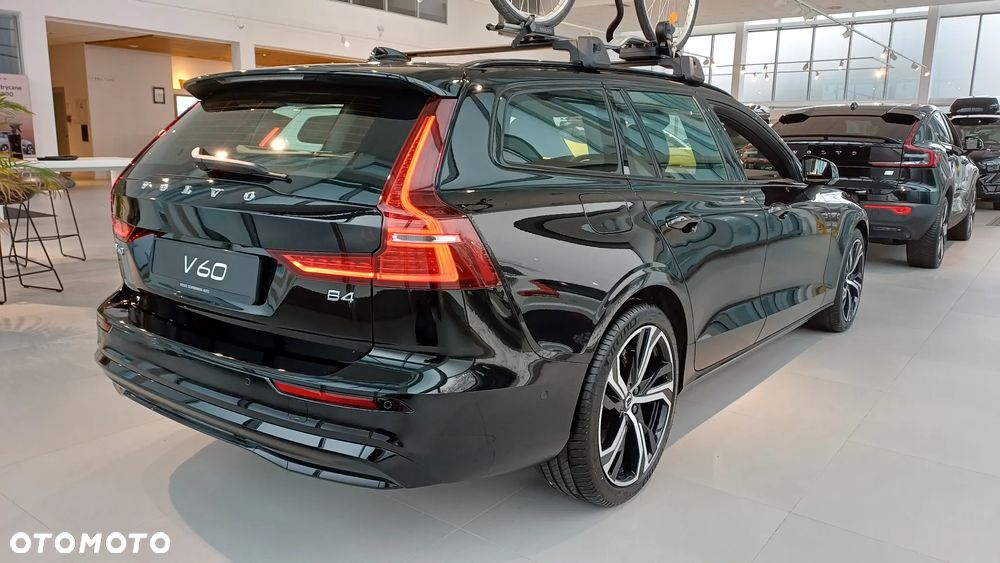 Volvo V60 B4 B Plus Dark - 4