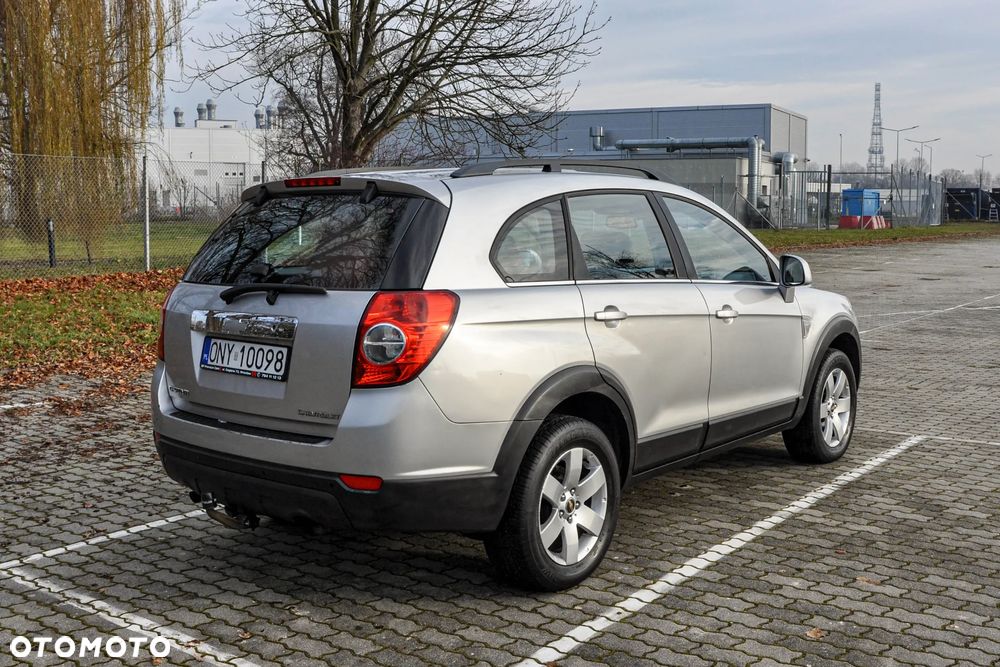 Chevrolet Captiva - 4