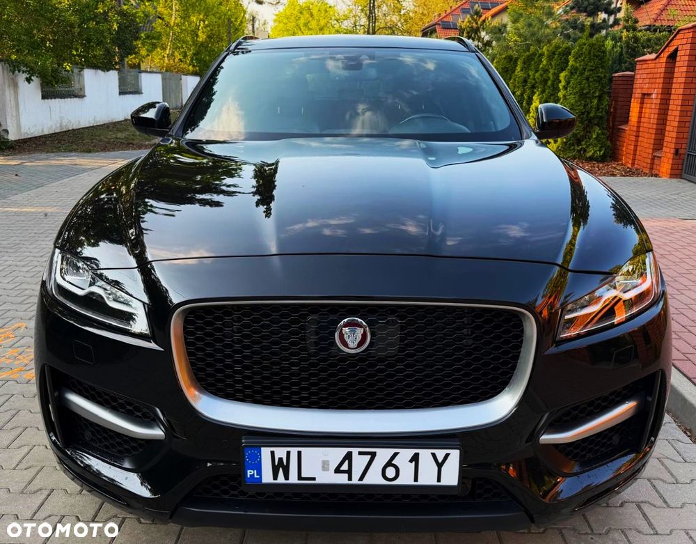 Jaguar F-Pace 2.0 i4P AWD R-Sport - 9