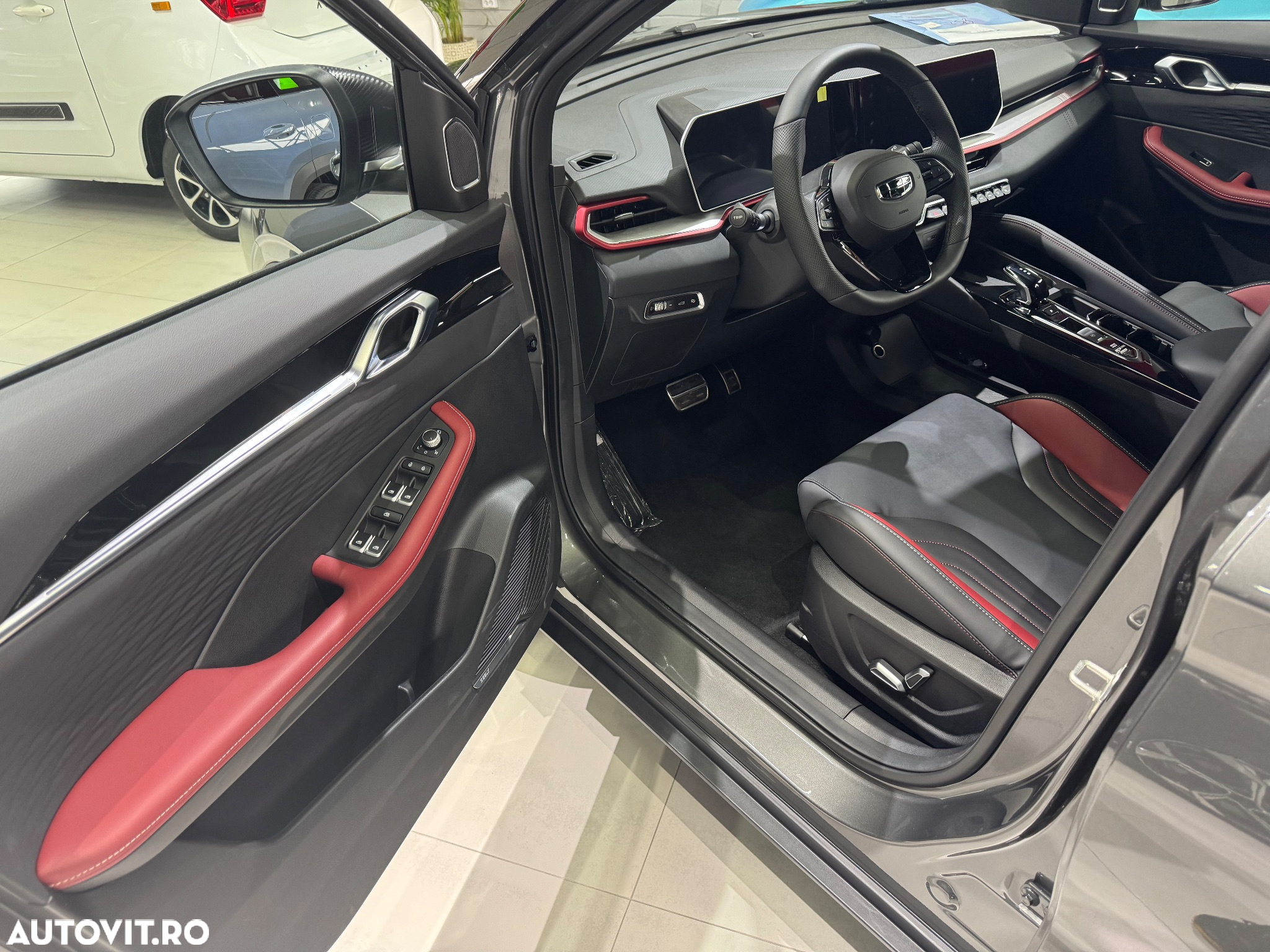 Geely Coolray - 8