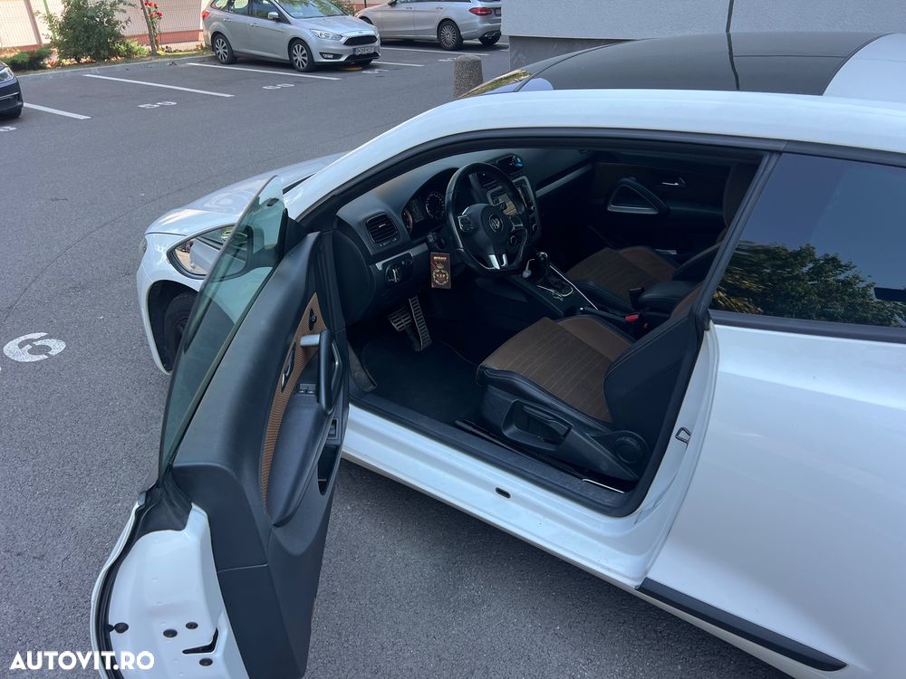 Volkswagen Scirocco 1.4 TSI DSG - 8
