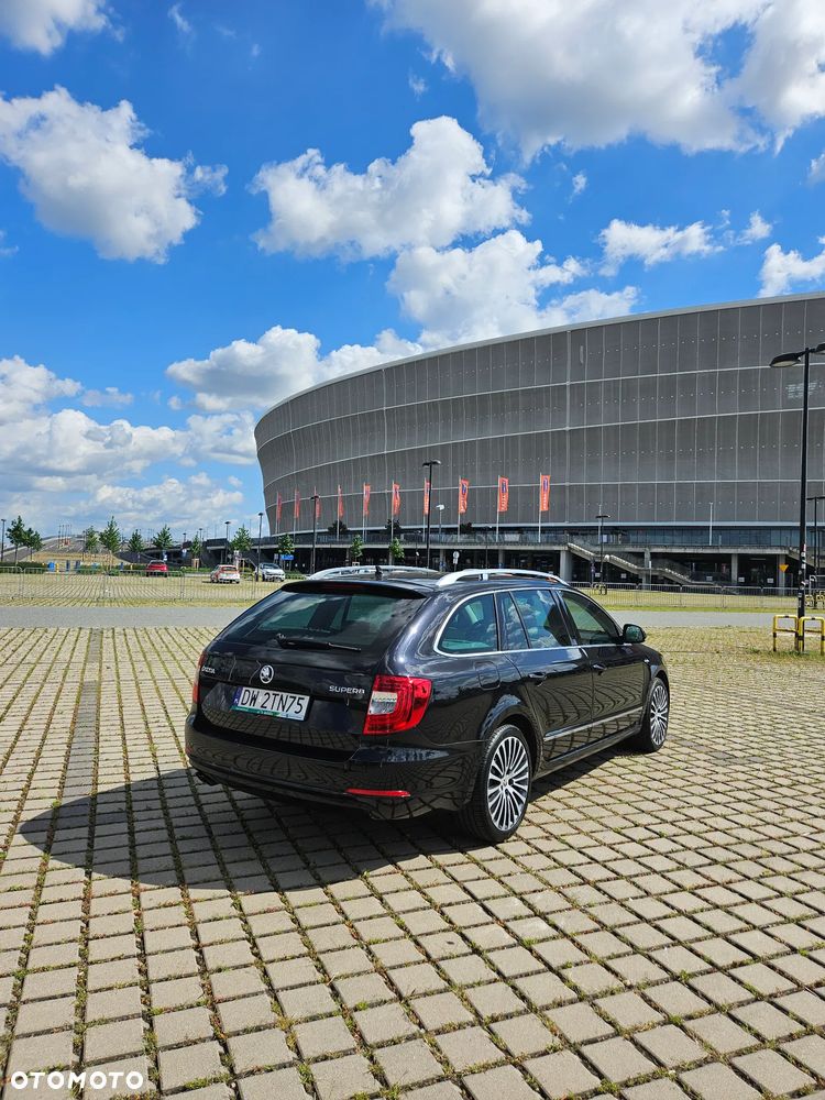 Skoda Superb 2.0 TDI L&K DSG - 4