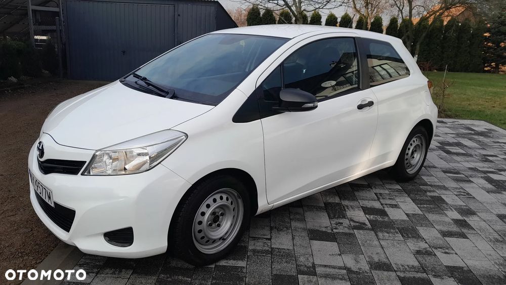 Toyota Yaris - 4