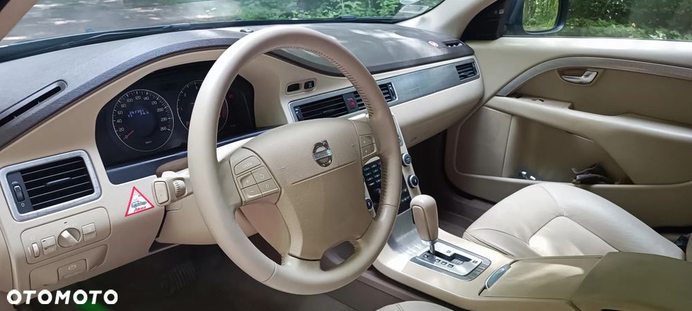 Volvo XC 70 D5 AWD Summum - 3