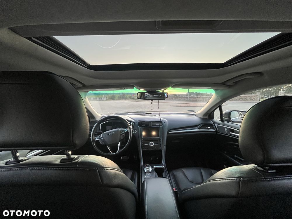 Ford Fusion - 4