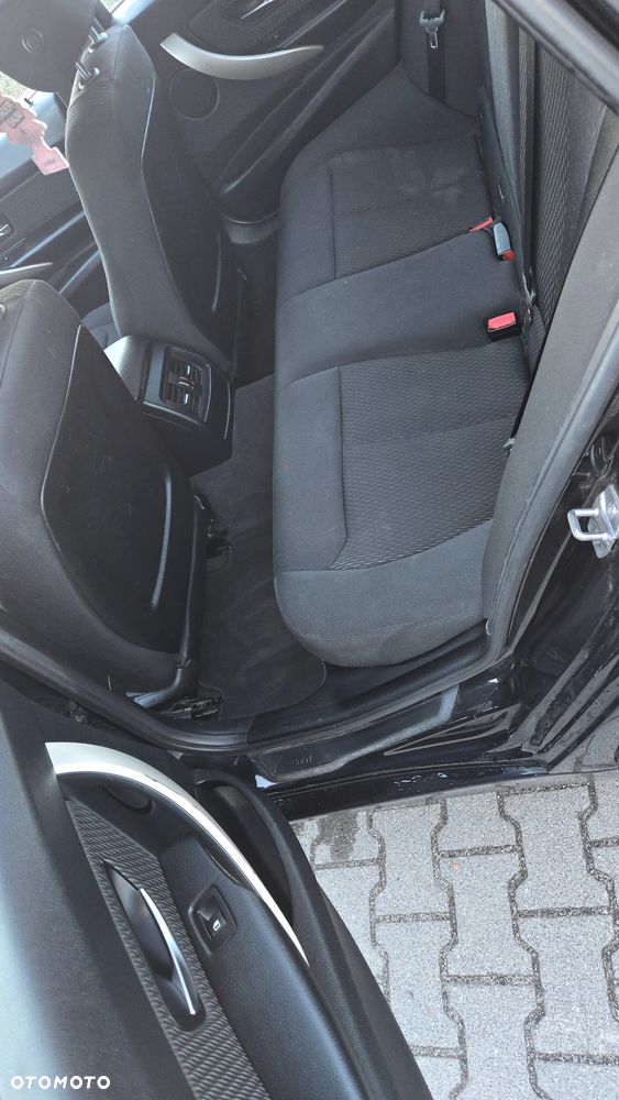 BMW Seria 3 320d - 10