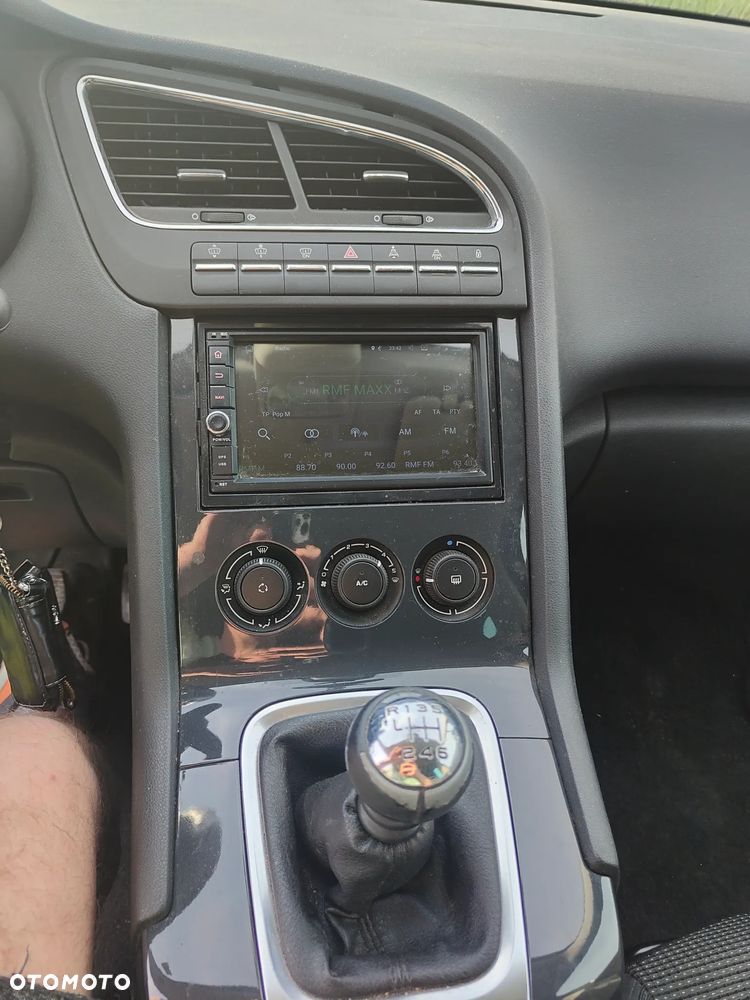 Peugeot 5008 1.6 HDi Premium - 3