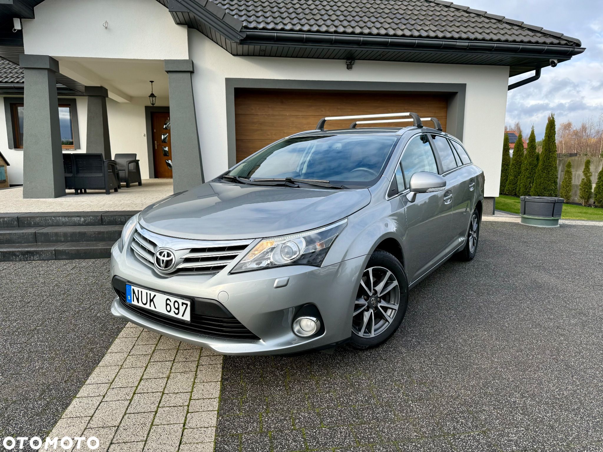 Toyota Avensis 2.0 Prestige - 1