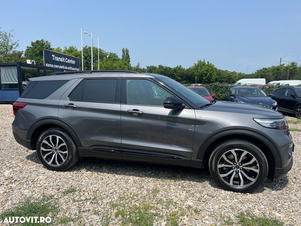 Ford Explorer - 4