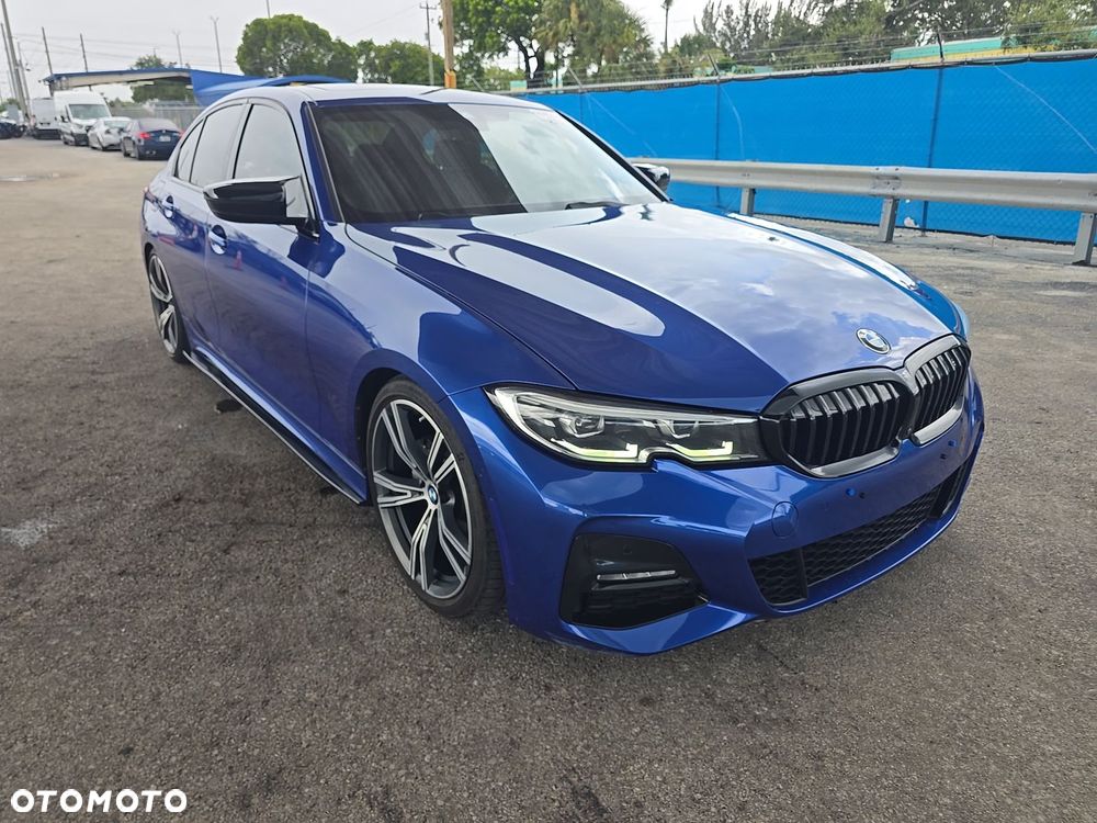 BMW Seria 3 330i M Sport - 3