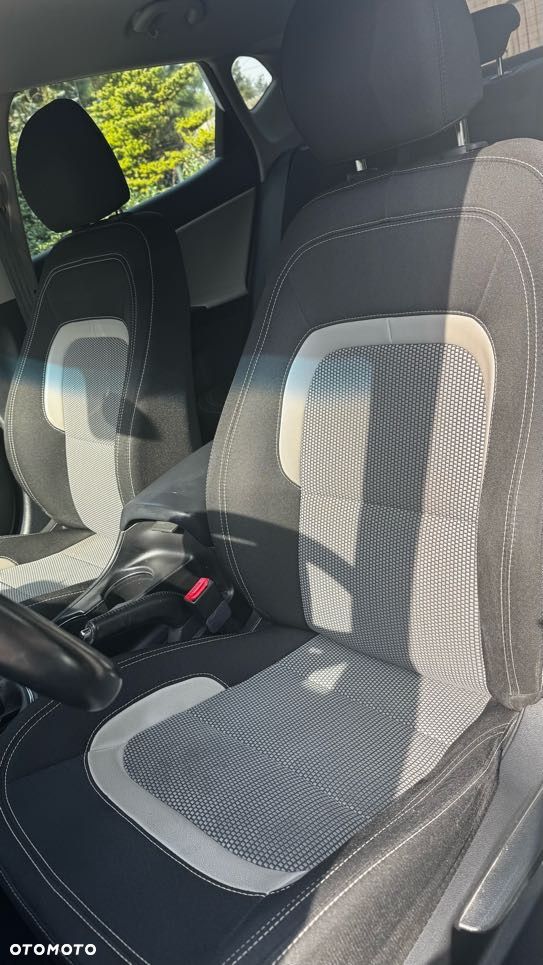 Kia Ceed 1.6 CRDi L - 13