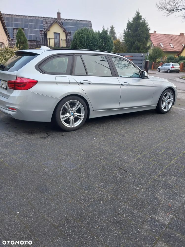 BMW Seria 3 320d Efficient Dynamics - 6
