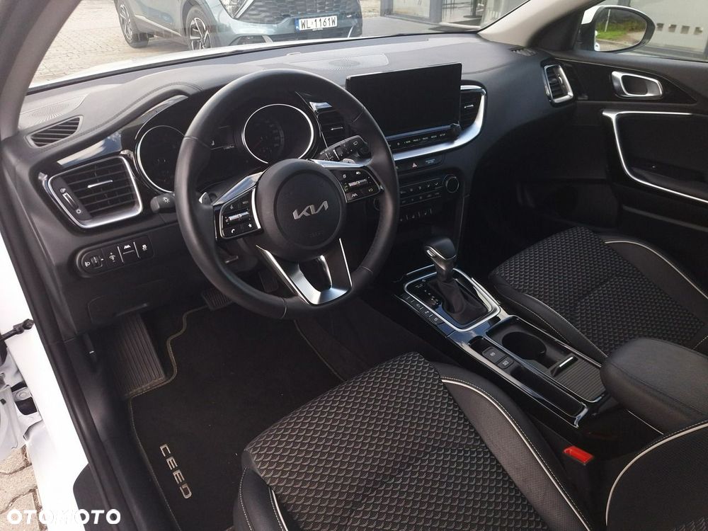 Kia Ceed 1.5 T-GDI Tribute DCT - 10