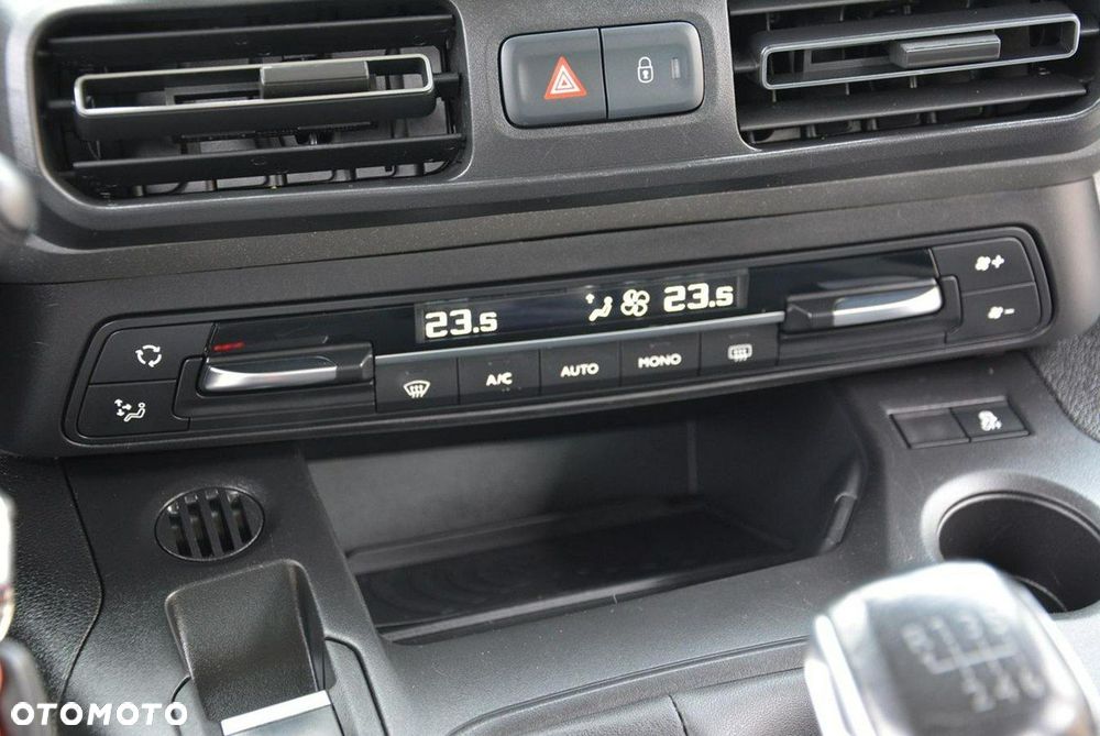 Citroën Berlingo M BlueHDi 130 SHINE - 29