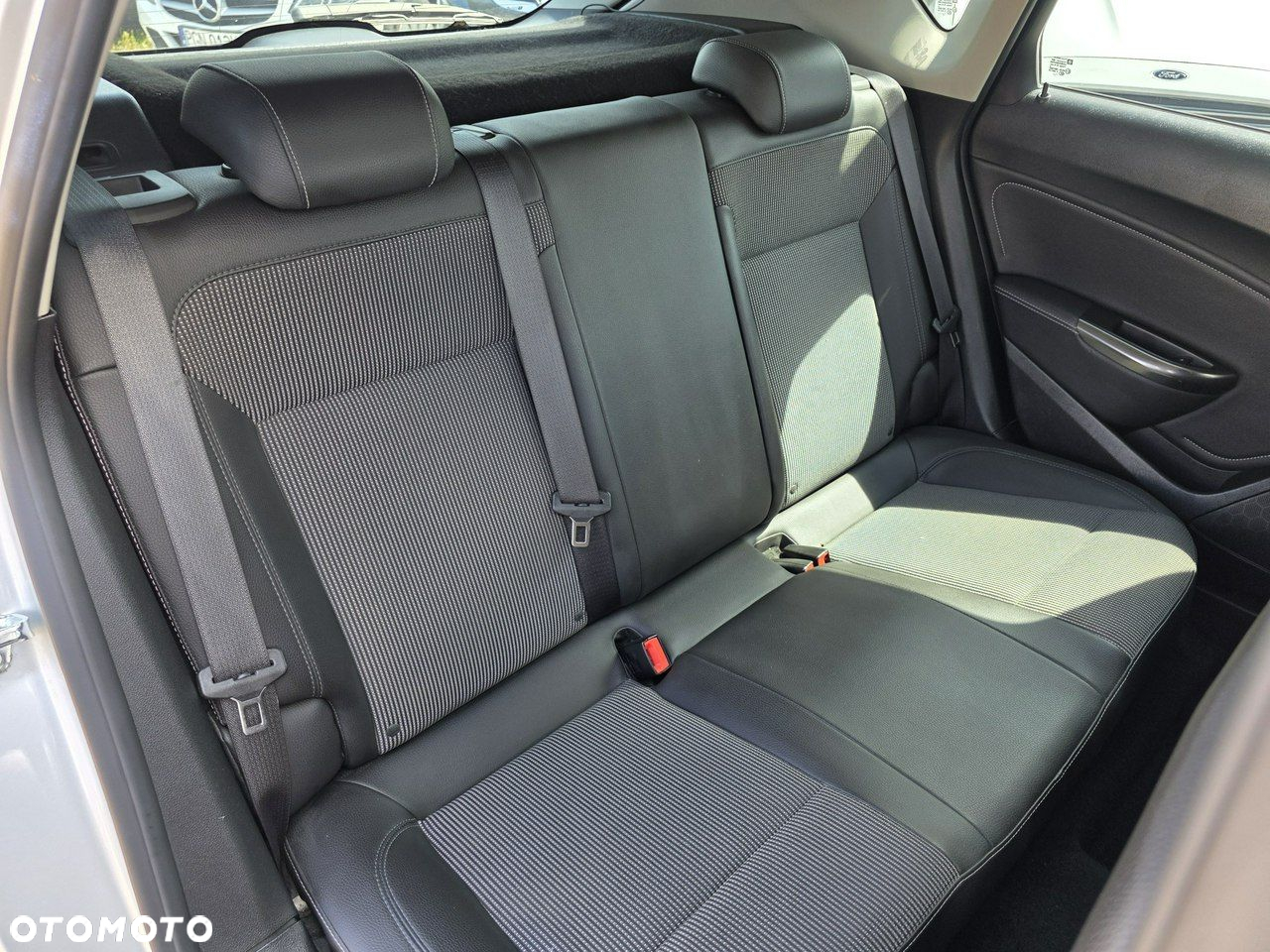 Opel Astra 1.4 Turbo Cosmo - 28