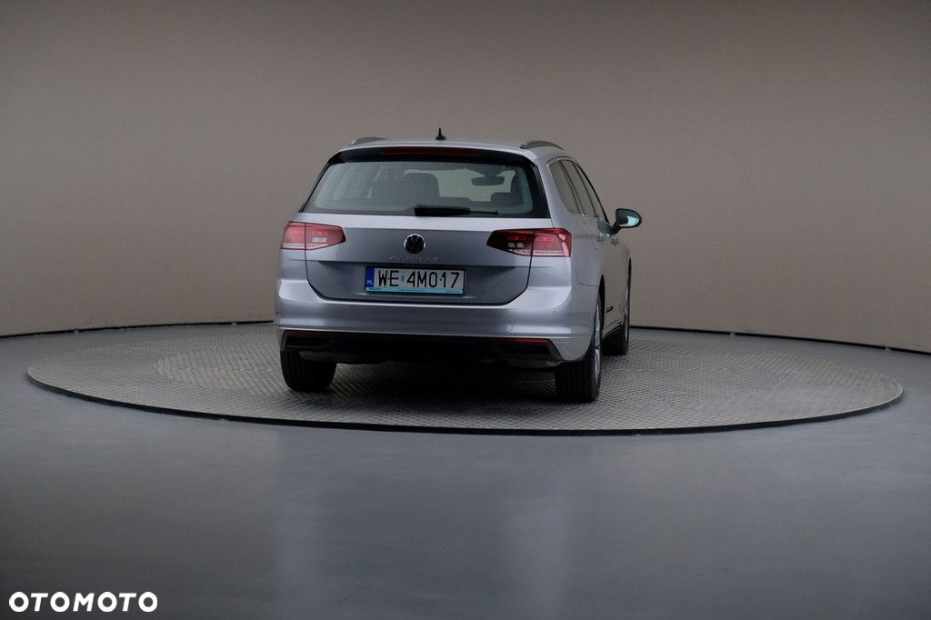 Volkswagen Passat 2.0 TSI Business DSG - 5
