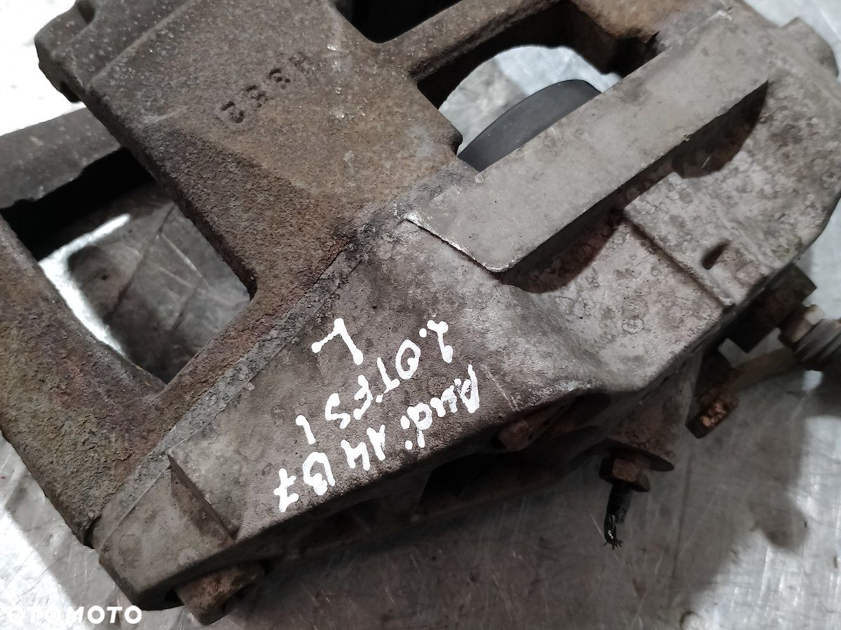 ZACISK HAMULCOWY LEWY PRZÓD AUDI A4 B7 2.0 - 5