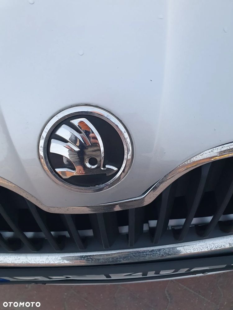 Skoda RAPID 1.6 TDI DPF Ambition - 16